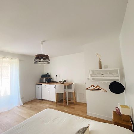 L'Anne Xe, Studio Independant Valeuil Екстериор снимка